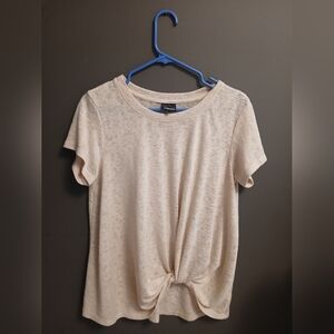 Wallpapher Beige Knot Front Tee